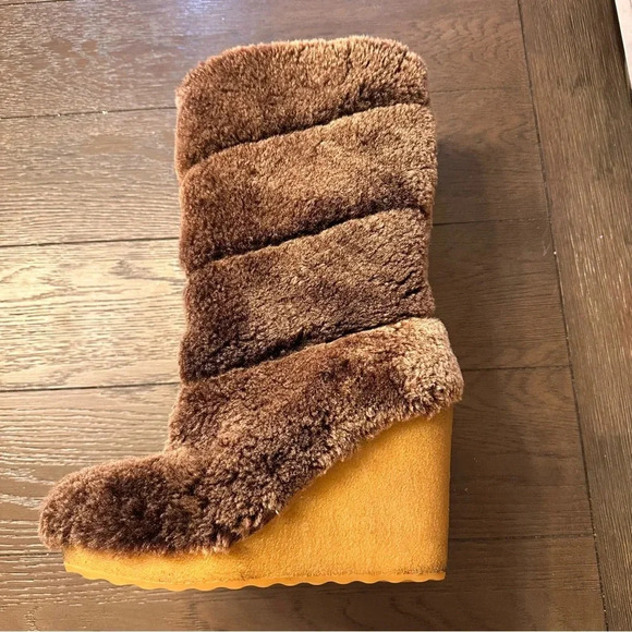 Tory Burch Brown Shearling Wedge Boots - Picture 2 of 13